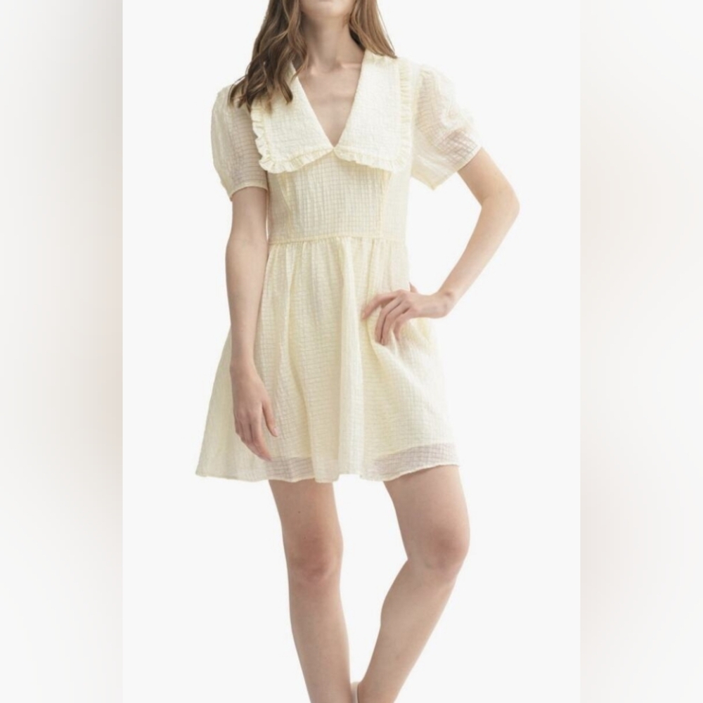 Lush Cream Textured Dress with Peter Pan Collar - Picture 3 of 4